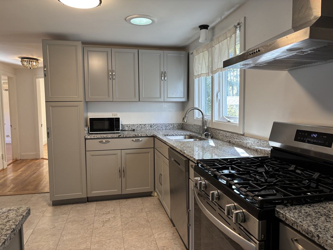 5 Ocean House Rd #NA - Photo 2 of 20