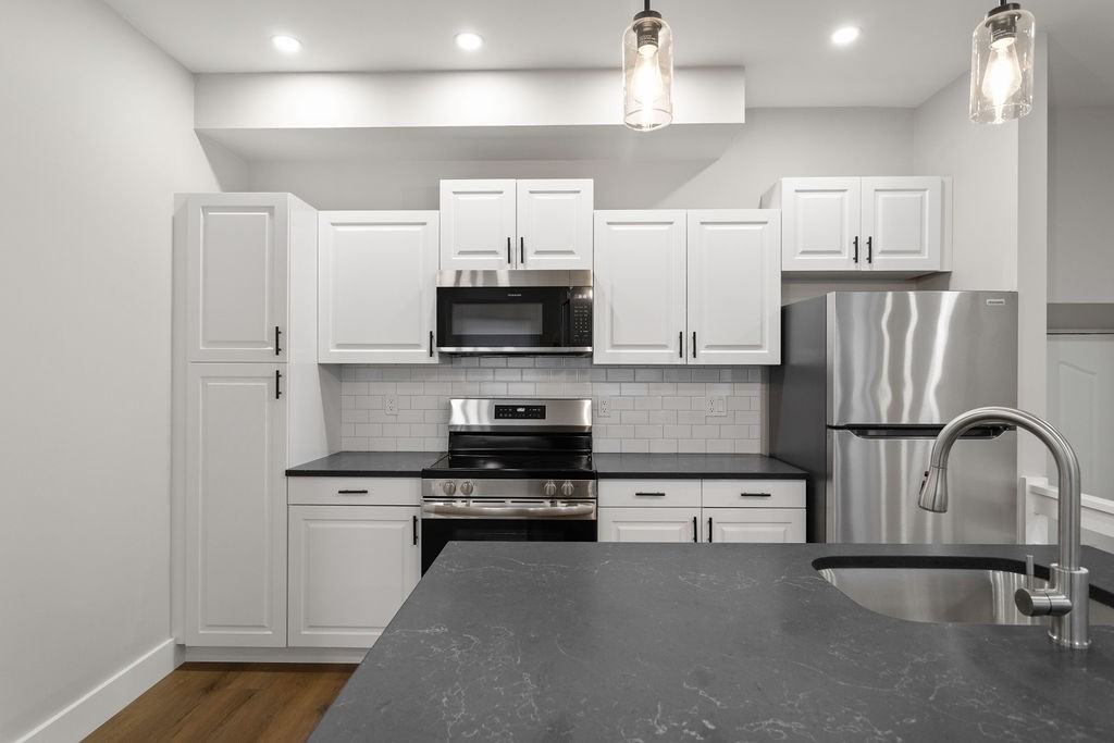 324 Woods Rd #3 - Photo 2 of 7