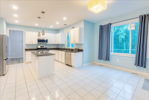 558 Highlands Dr #NA - Photo 3 of 30