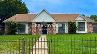 129 E Bancroft Dr - Photo 1 of 1