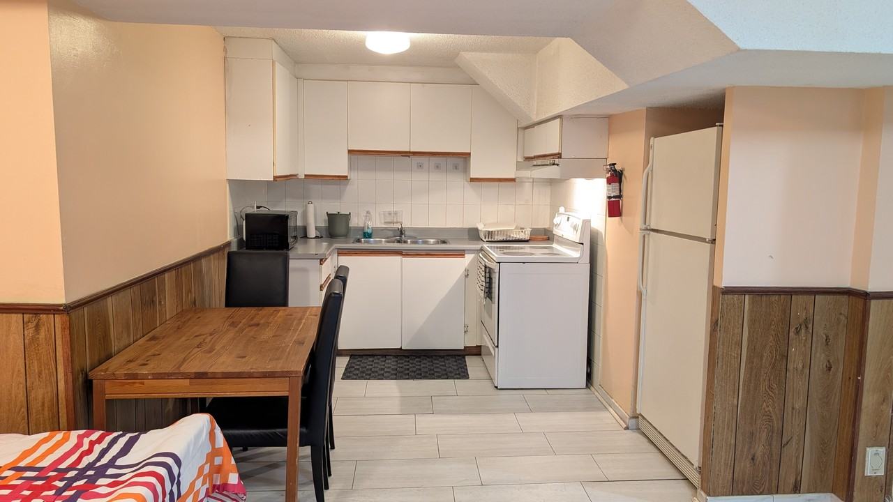 46 Glencoyne Crescent Basement - Photo 3 of 18