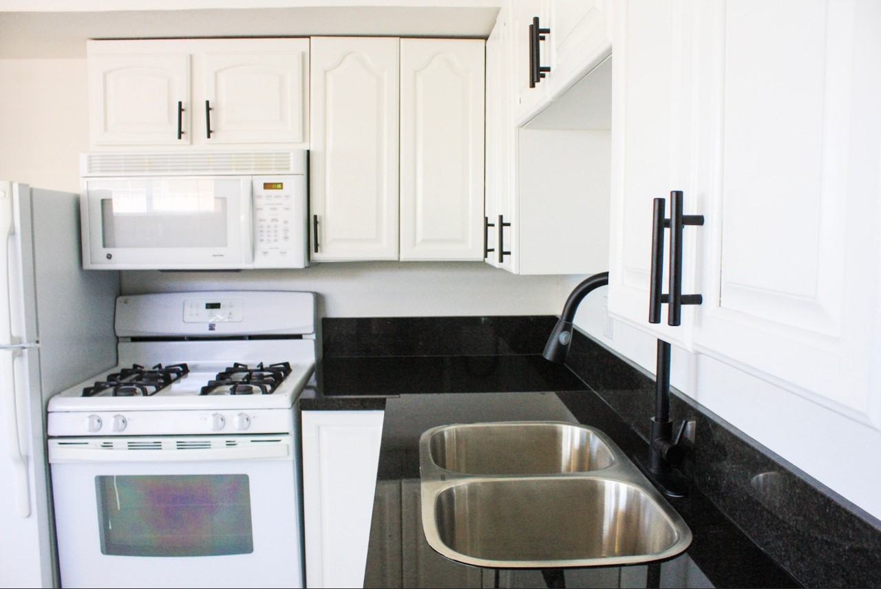 1125 Tamerack Ave #A - Photo 6 of 9