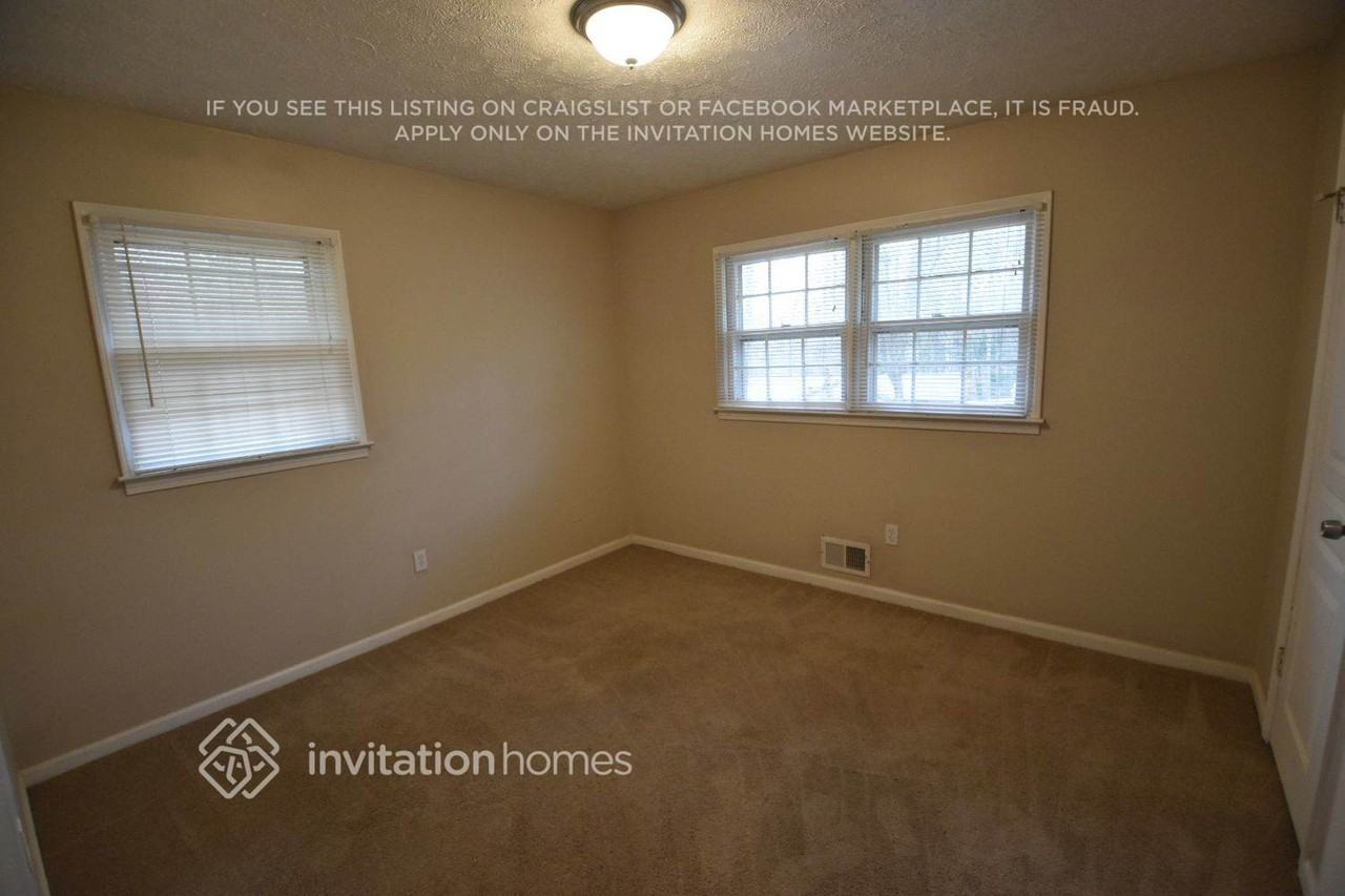 247 Sandra Dr Nw - Photo 5 of 8