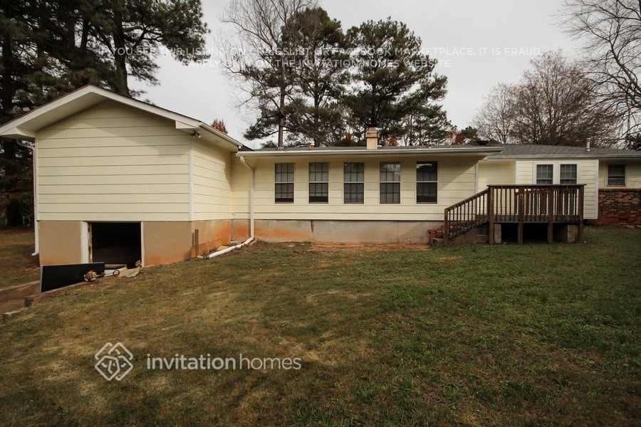 247 Sandra Dr Nw - Photo 7 of 8