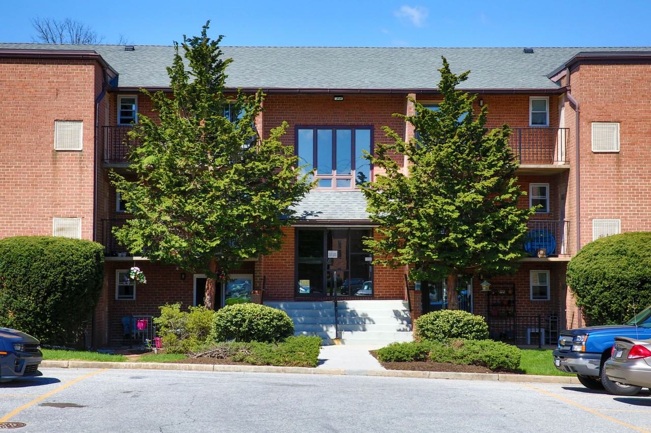 Briarcliff Apartments: Spacious Luxury Living in Central Baltimore County - Photo 4 of 50