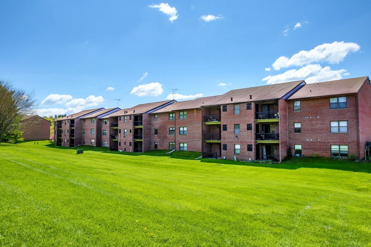 Briarcliff Apartments: Spacious Luxury Living in Central Baltimore County - Photo 5 of 50