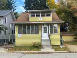 featured image of 720 Clark Ct