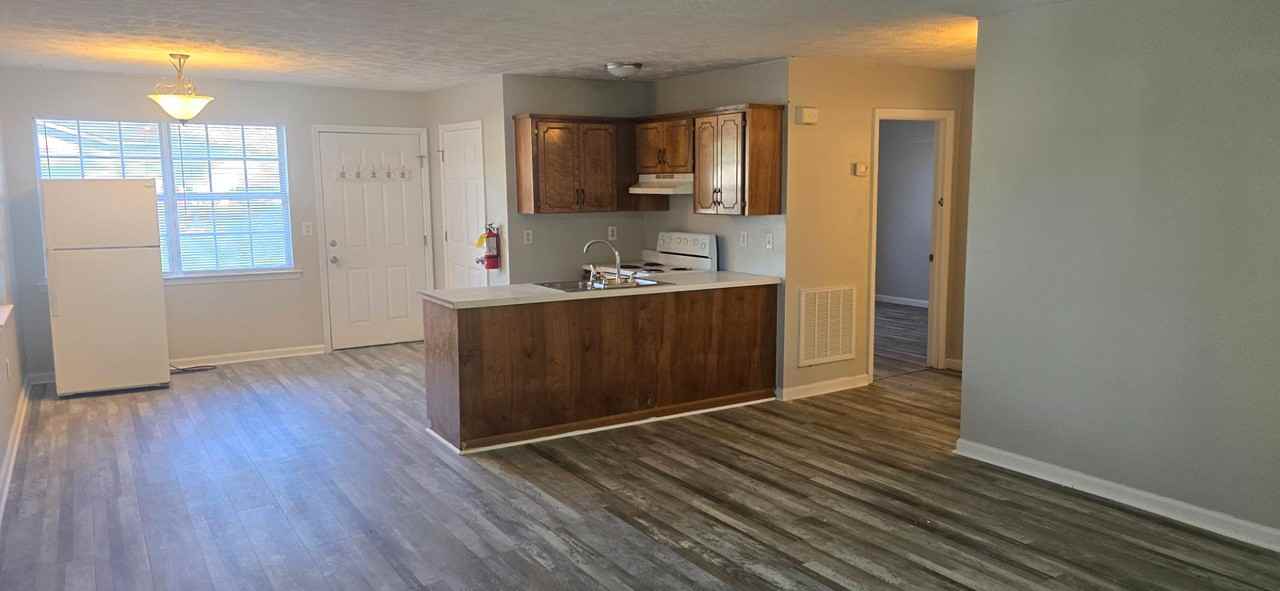 Scarbrough Ln - Photo 3 of 5