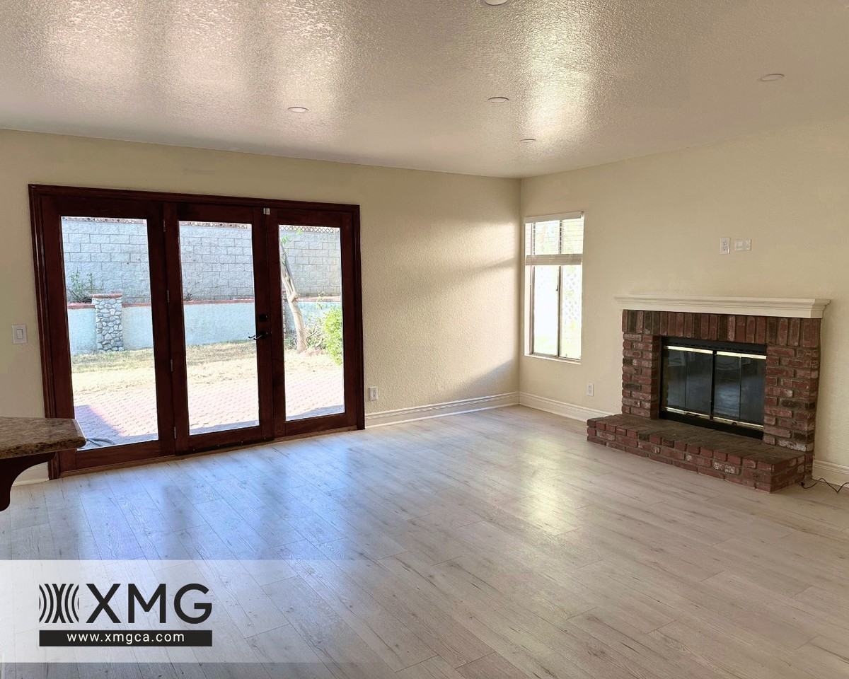 2925 E Chaparral St - Photo 4 of 10