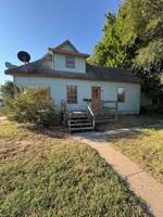 featured image of 129 East 10th Avenue