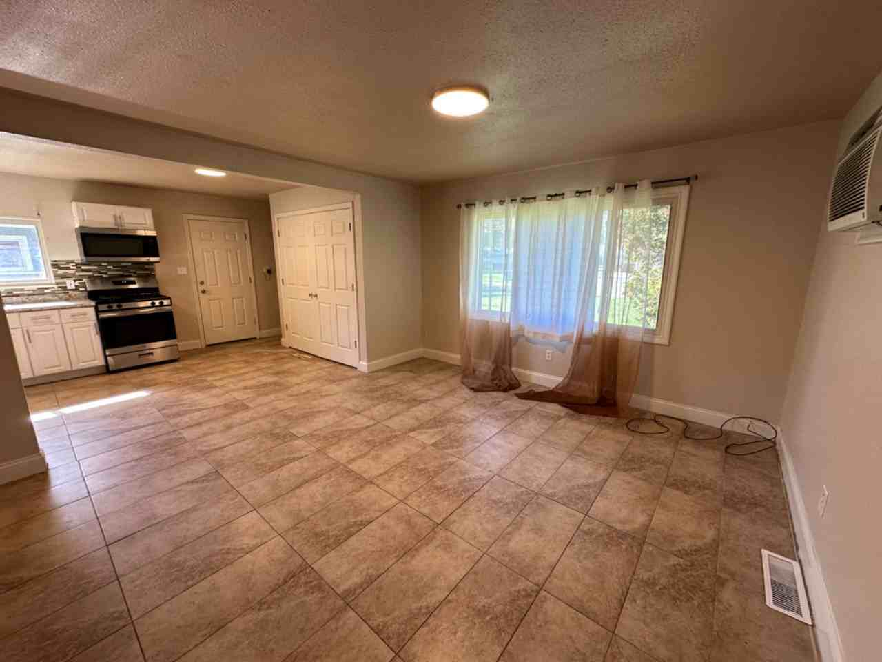 3017 Northgate Avenue - Photo 3 of 10