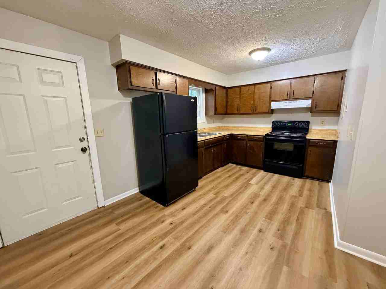 127 Aspen Dr - Photo 5 of 20