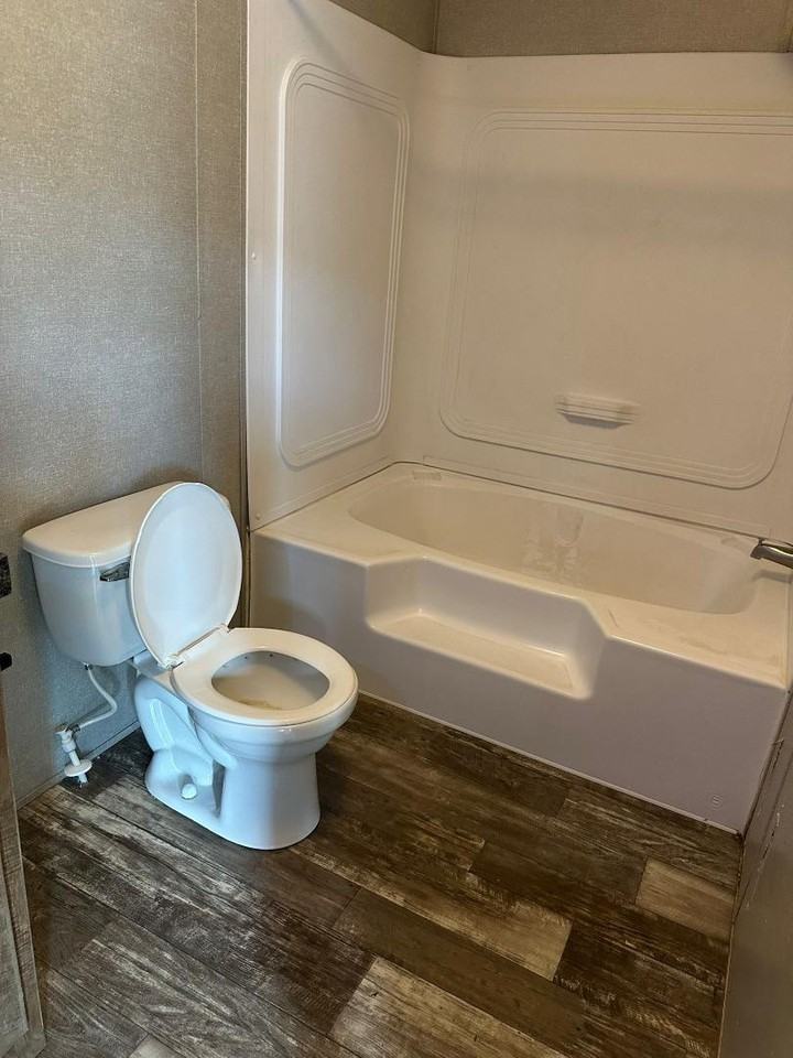 23101 Green Oaks St - Photo 2 of 11