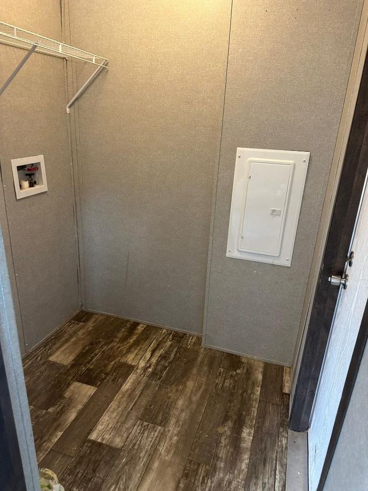 23101 Green Oaks St - Photo 7 of 11