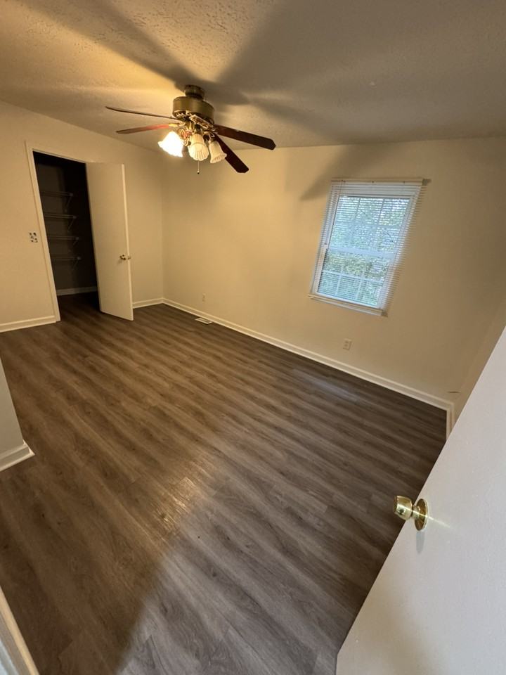 2719 Greystone Pl - Photo 6 of 7