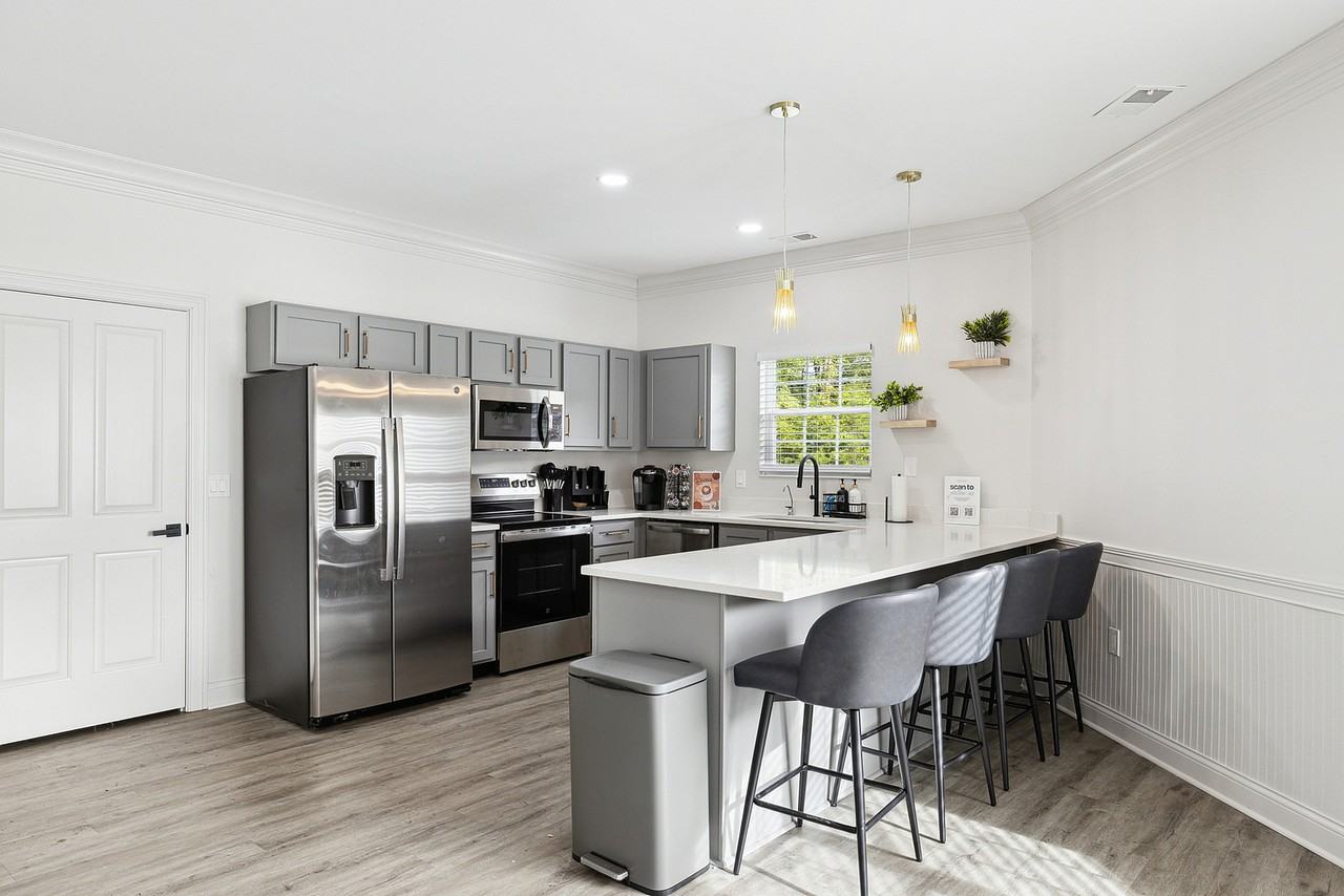 Kennedys Landing - Photo 3 of 35