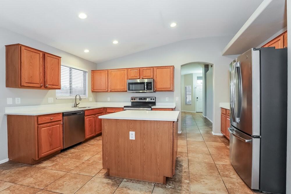 1520 E La Salle St - Photo 4 of 16