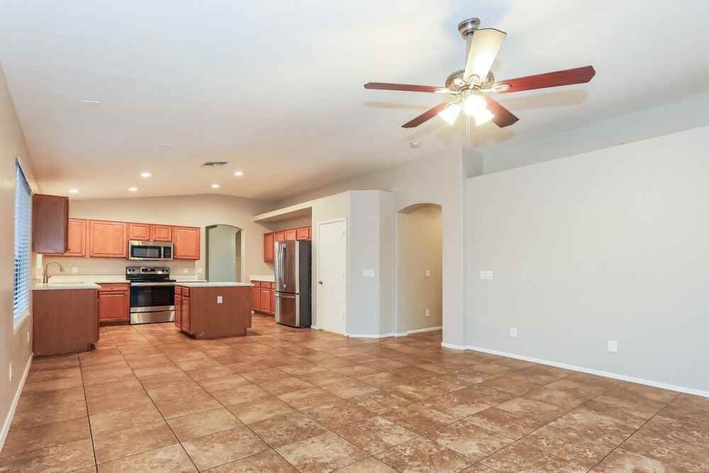 1520 E La Salle St - Photo 6 of 16