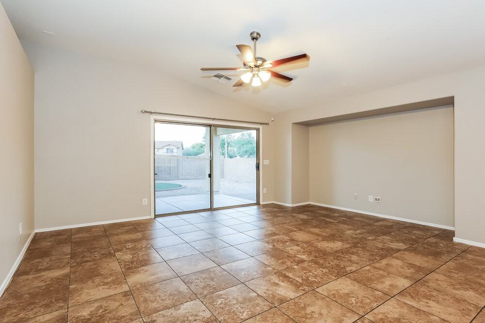 1520 E La Salle St - Photo 7 of 16