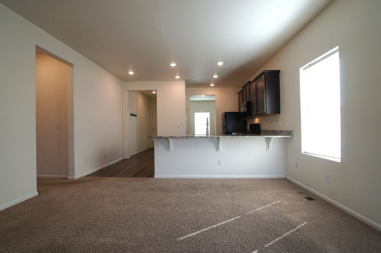 6214 Meadowbank Ln - Photo 6 of 29