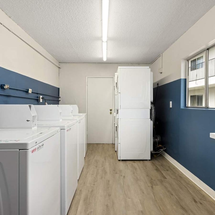 4981 Catoctin Dr - Photo 5 of 18