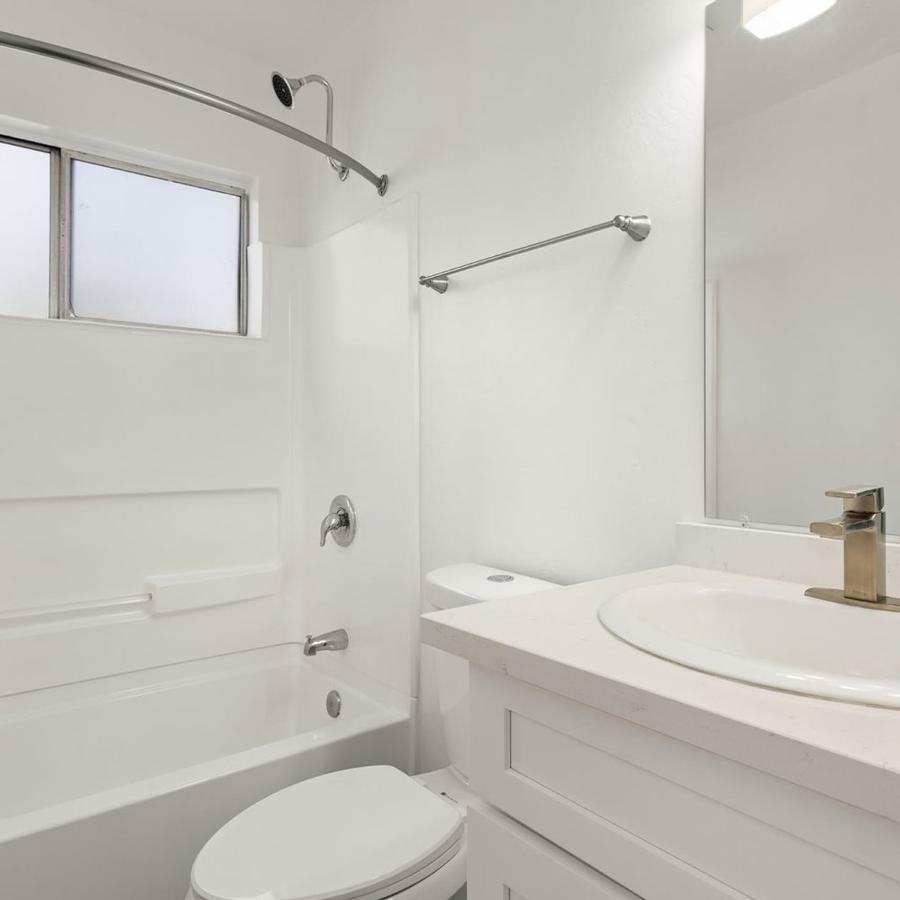 4981 Catoctin Dr - Photo 3 of 18