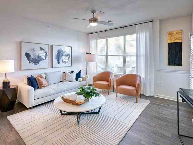 8200 Arista Pl - Photo 7 of 36