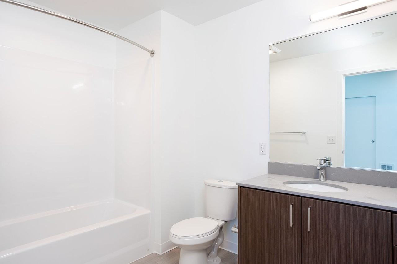 485 SE 14th Ave. - Photo 6 of 19