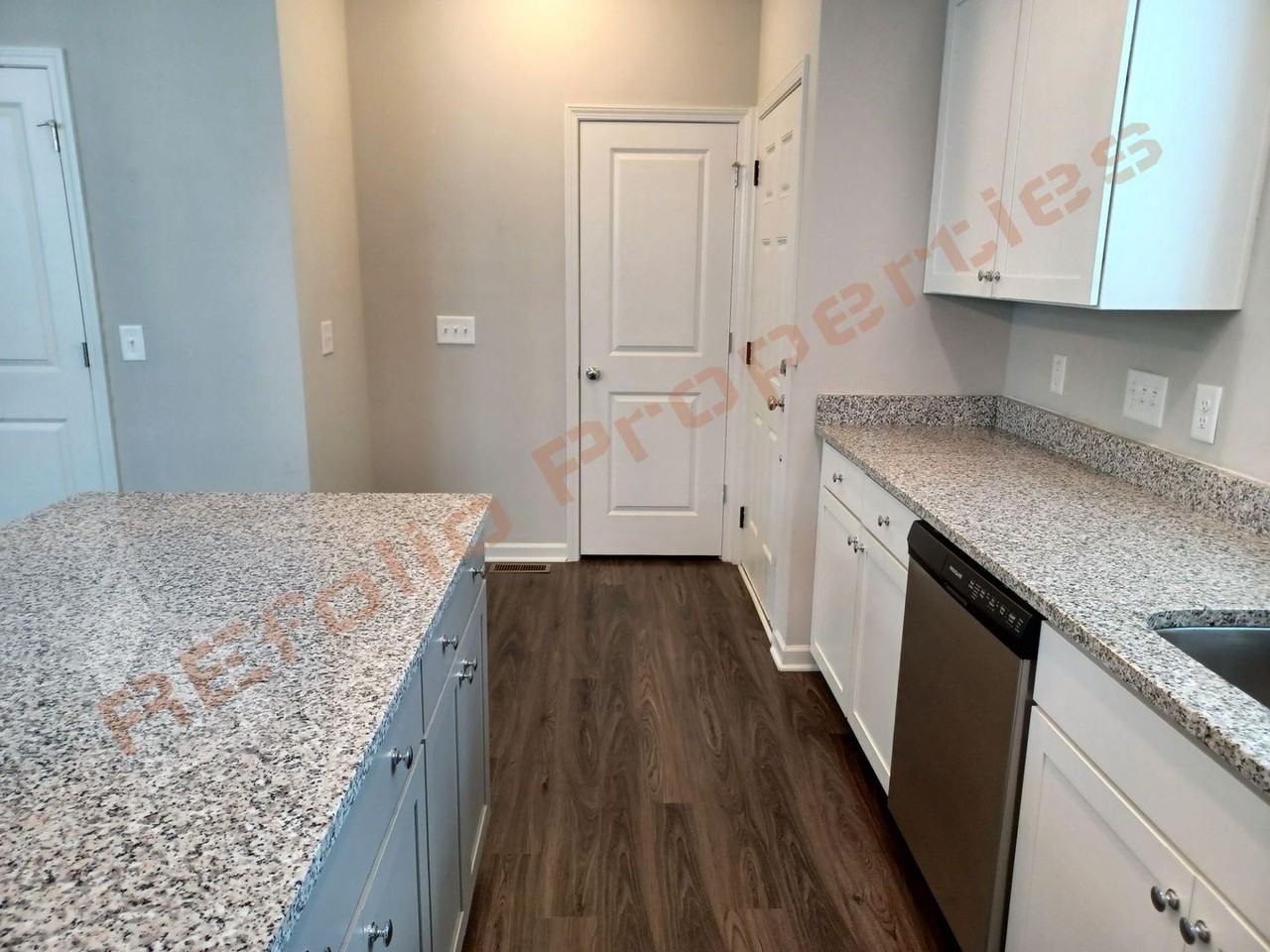 424 Cherry Street - Photo 7 of 27