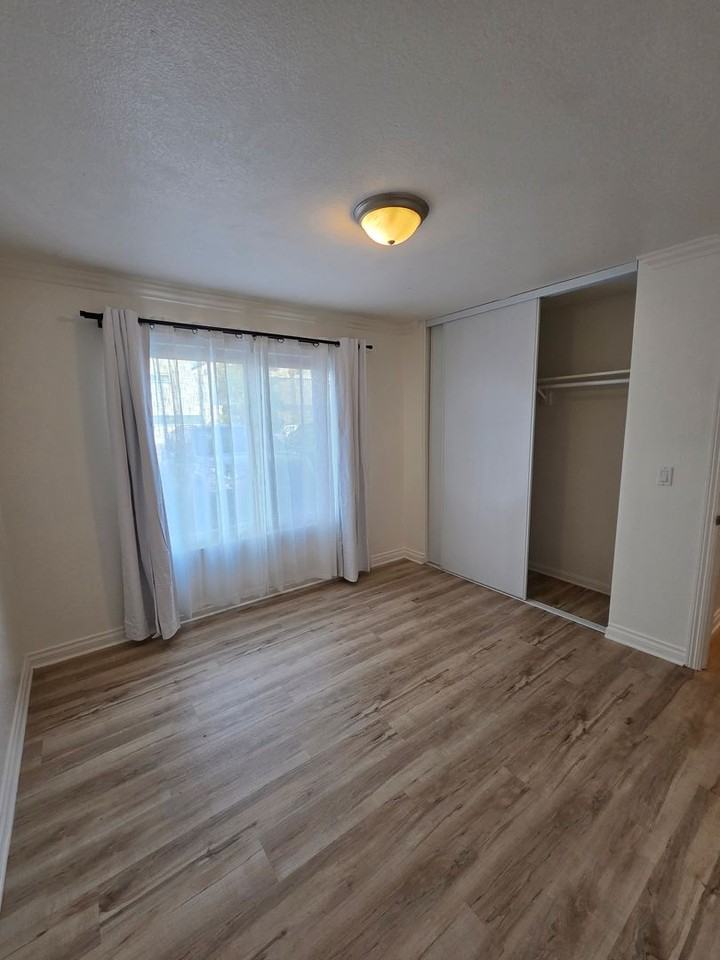 615 9th Street #5 - Photo 7 of 14