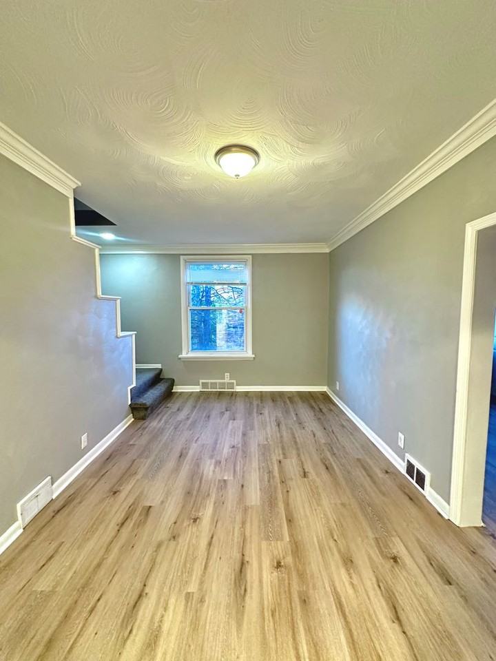 3101 Belleville Street - Photo 7 of 19