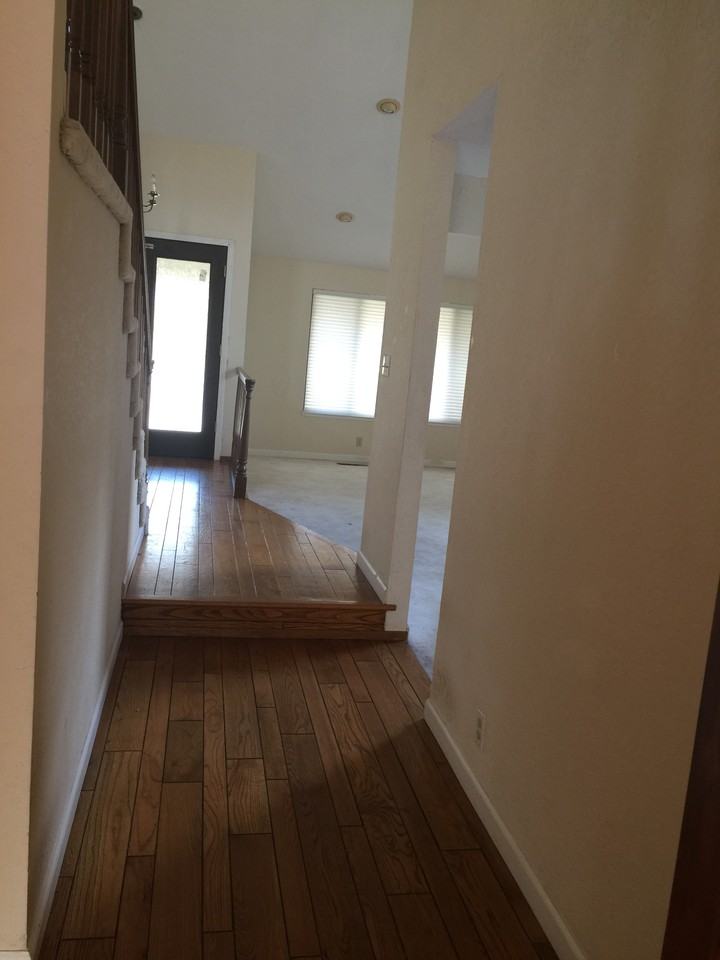 1090 Caggiano Drive - Photo 3 of 40