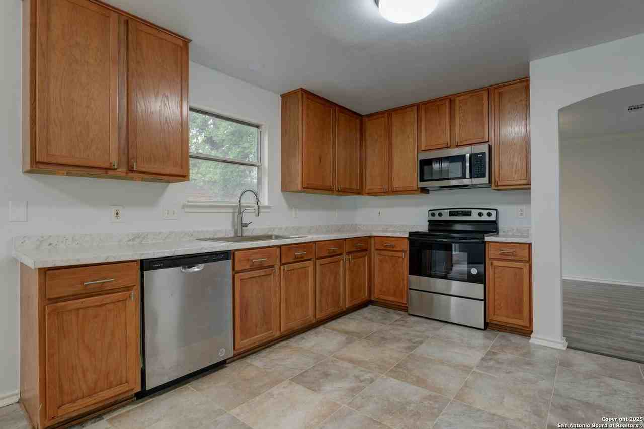 6015 Wexford Pl - Photo 5 of 16