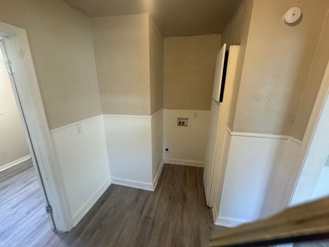 1727 Ne 19th St - Photo 2 of 13