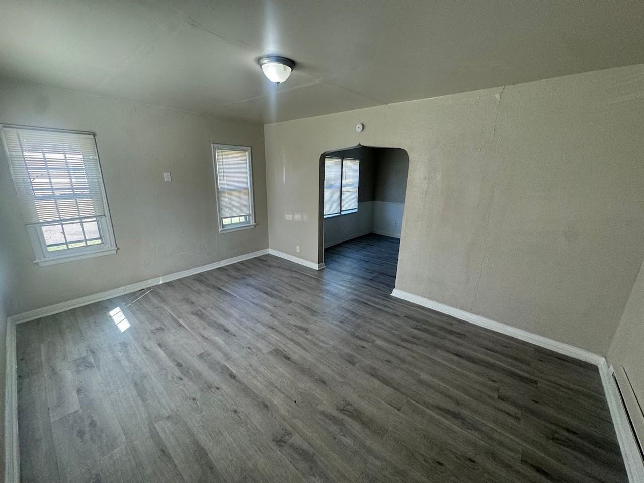 1727 Ne 19th St - Photo 5 of 13