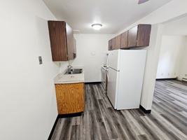 featured image of 2007 E Divide Ave