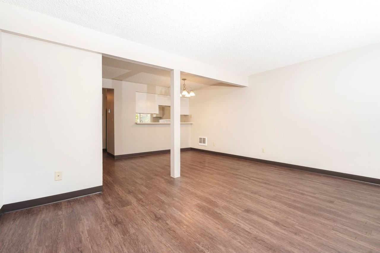 530-Elmwood Village - Photo 3 of 23