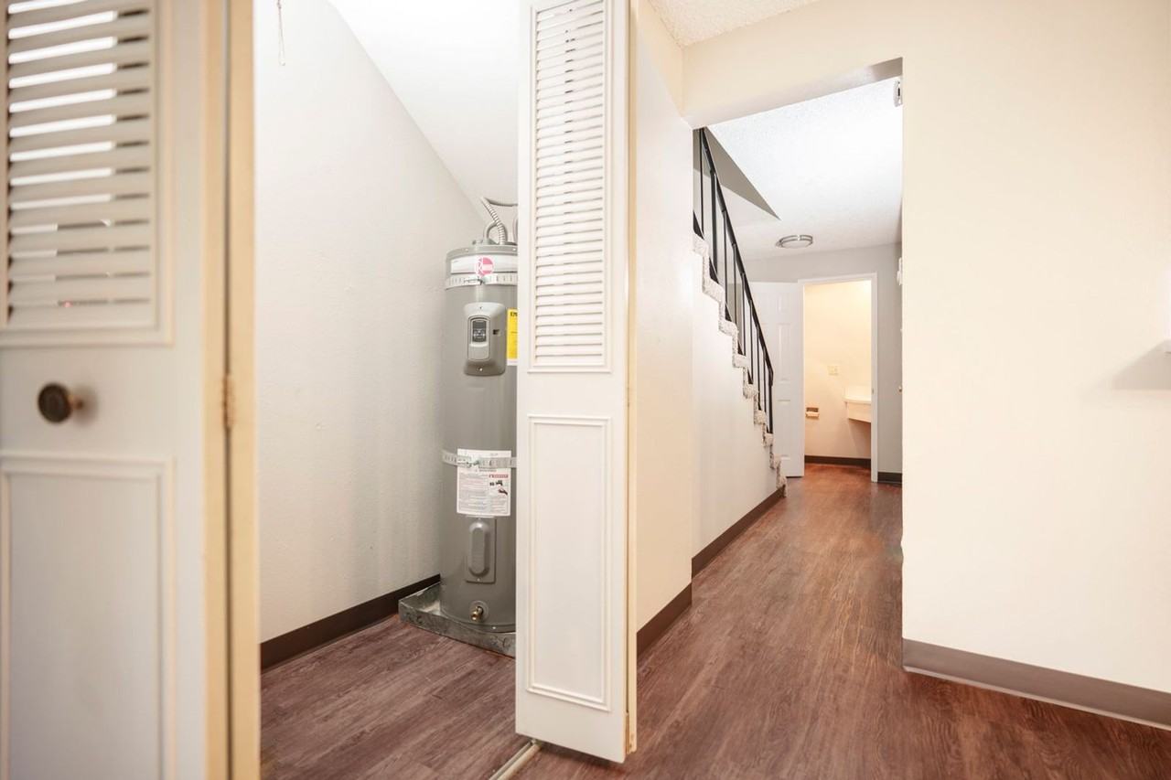 530-Elmwood Village - Photo 7 of 23