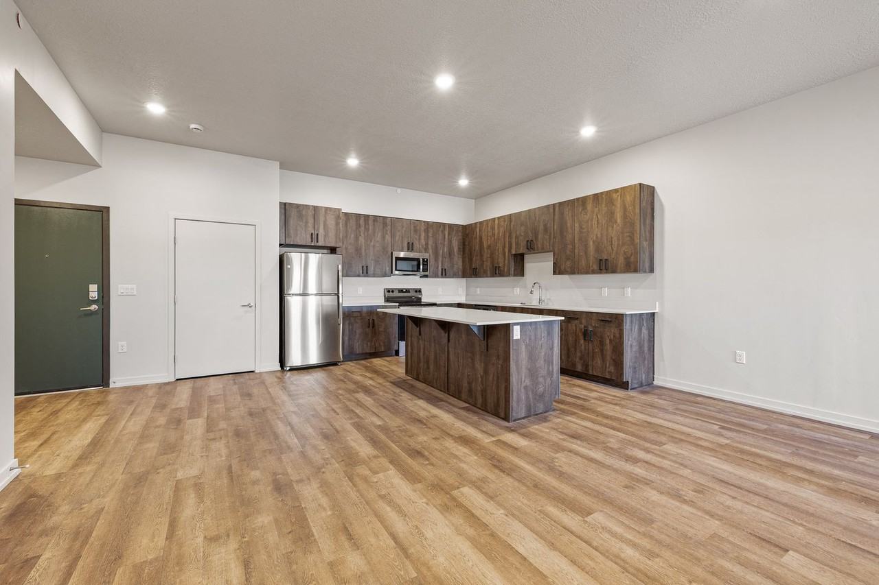 Riverwalk Apartments - Photo 5 of 50