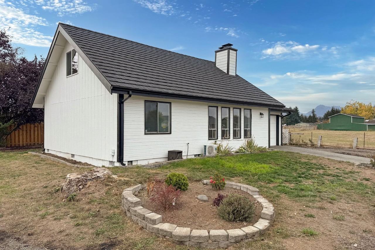 71 W Loma Vista Rd - Photo 2 of 50
