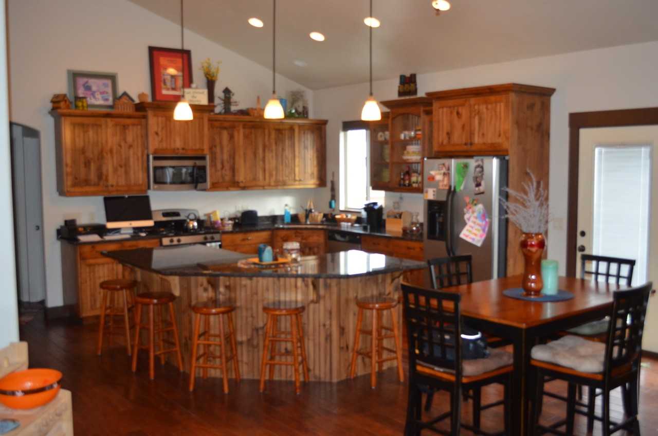 5766 Belmont Dr - Photo 3 of 16