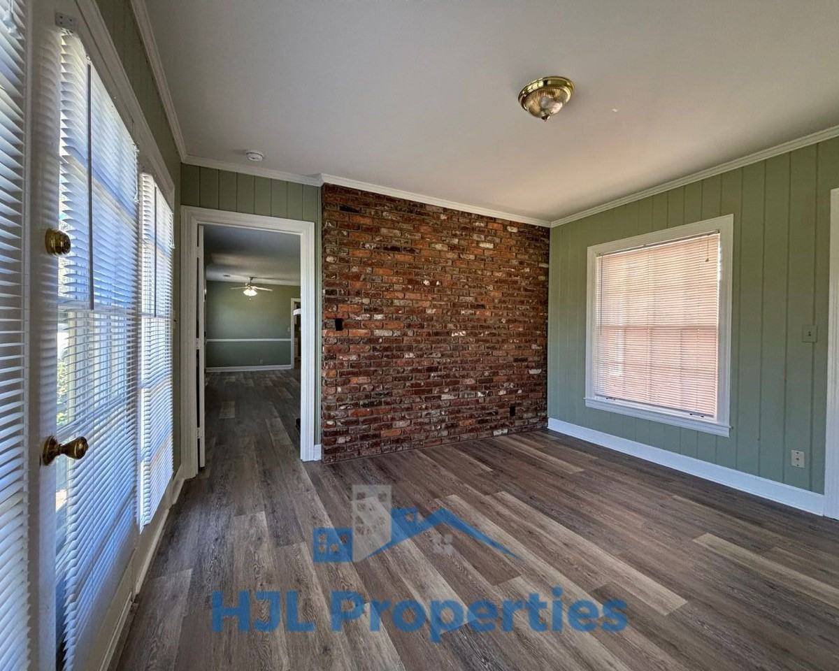 131 Mcgavock Pike - Photo 6 of 11