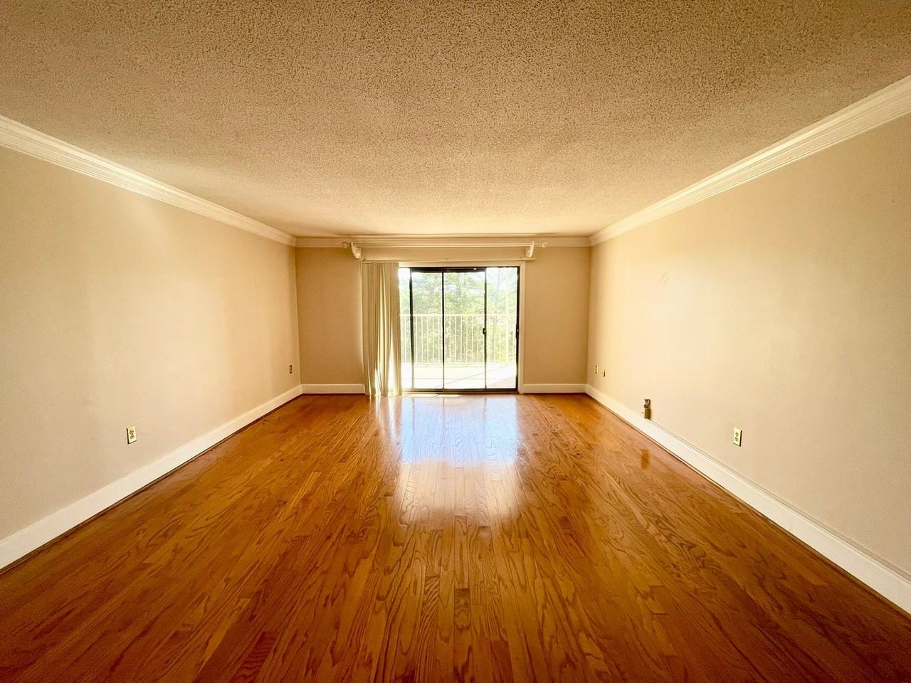 1825 Saint Julian Pl - Photo 3 of 10