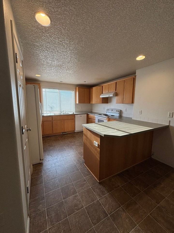 3412 W Glenmoor Dr - Photo 3 of 15