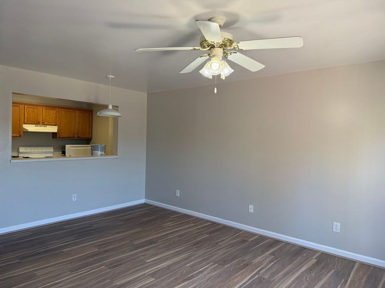 615 S Colorado St - Photo 4 of 15
