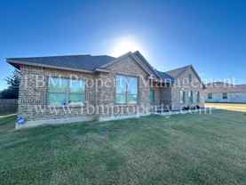 1904 S Uhl Rd - Photo 1 of 1