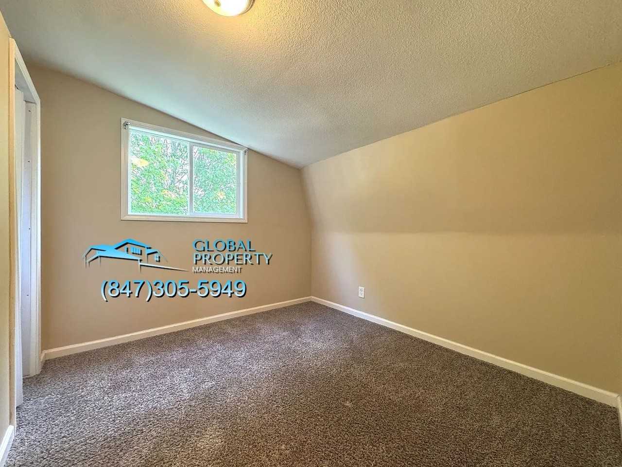 428 West Williams Street - Photo 4 of 16