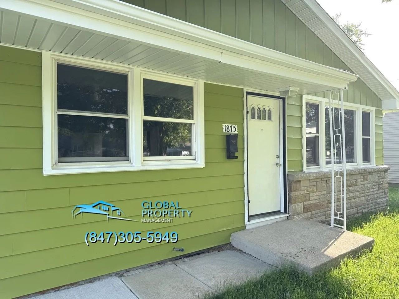 1875 East Notre Dame Street - Photo 2 of 23