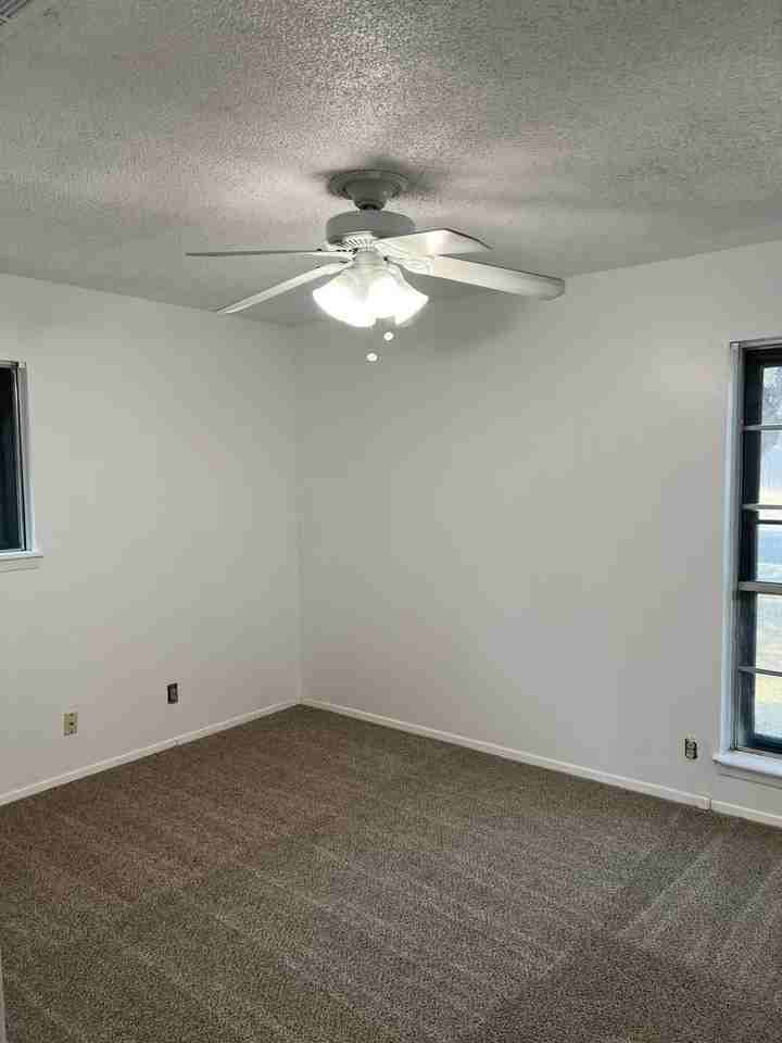 8607 Colonial Dr - Photo 6 of 12