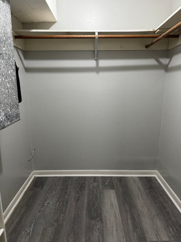 2005 S 8th St #7 - Photo 7 of 9